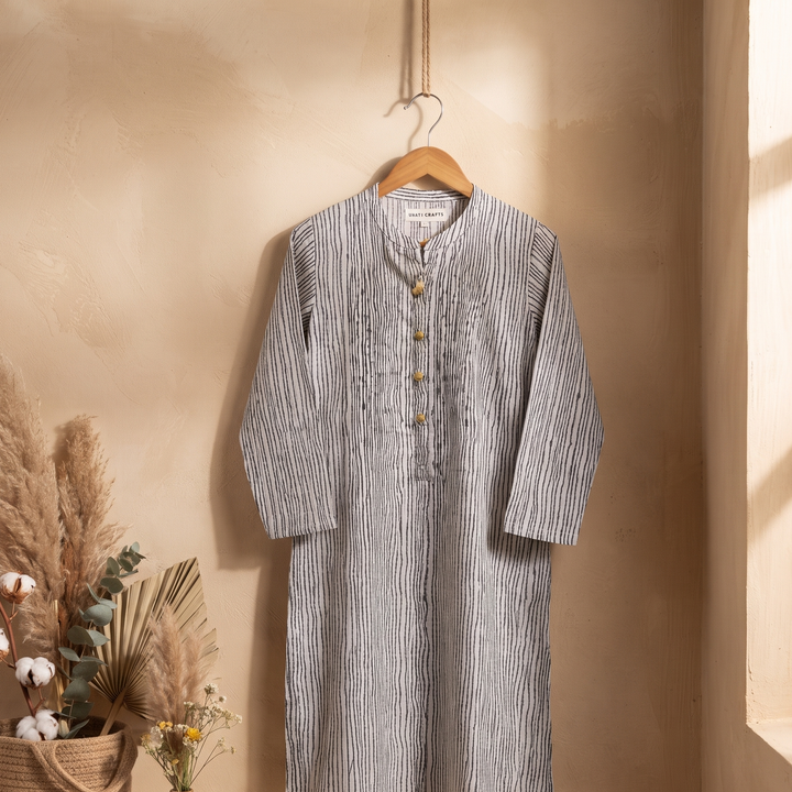 Line Theory Kurta