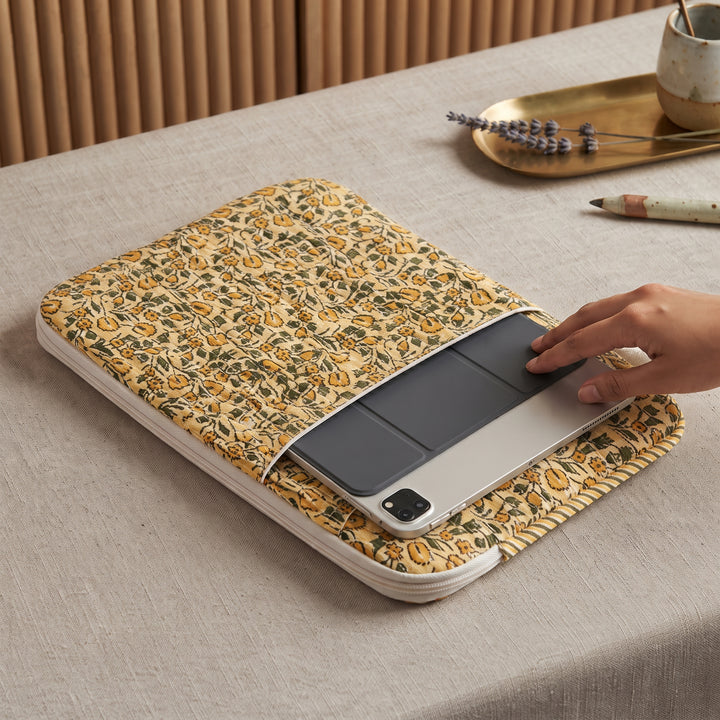 Block & Bloom Laptop Case