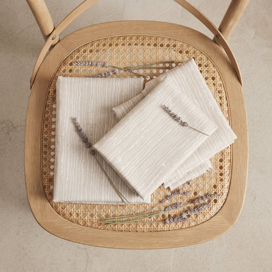 Line Theory - White