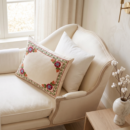 Oakline Cushion