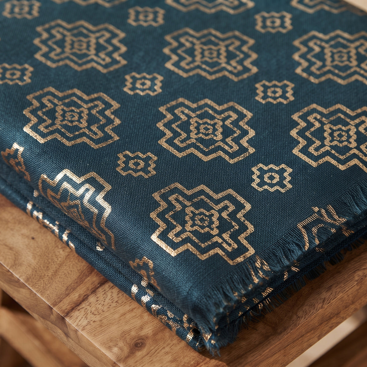 Teal Jewel - Karandi