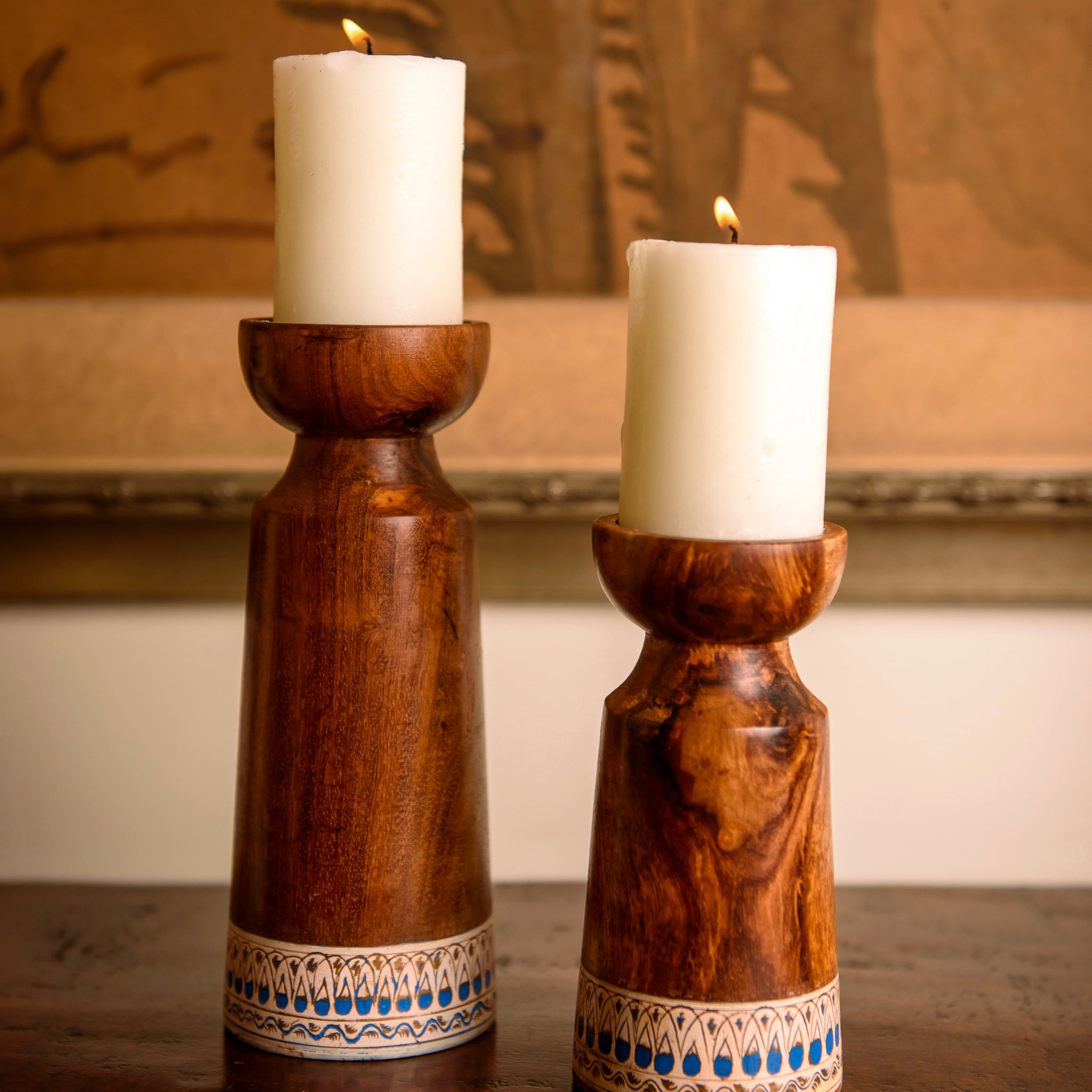 Glow & Grain Candle Stand