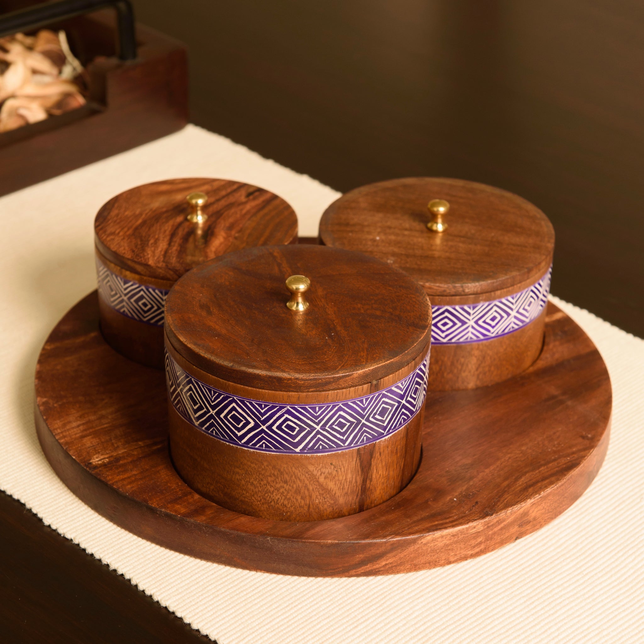 Royal Naqshi Dry Fruit Set