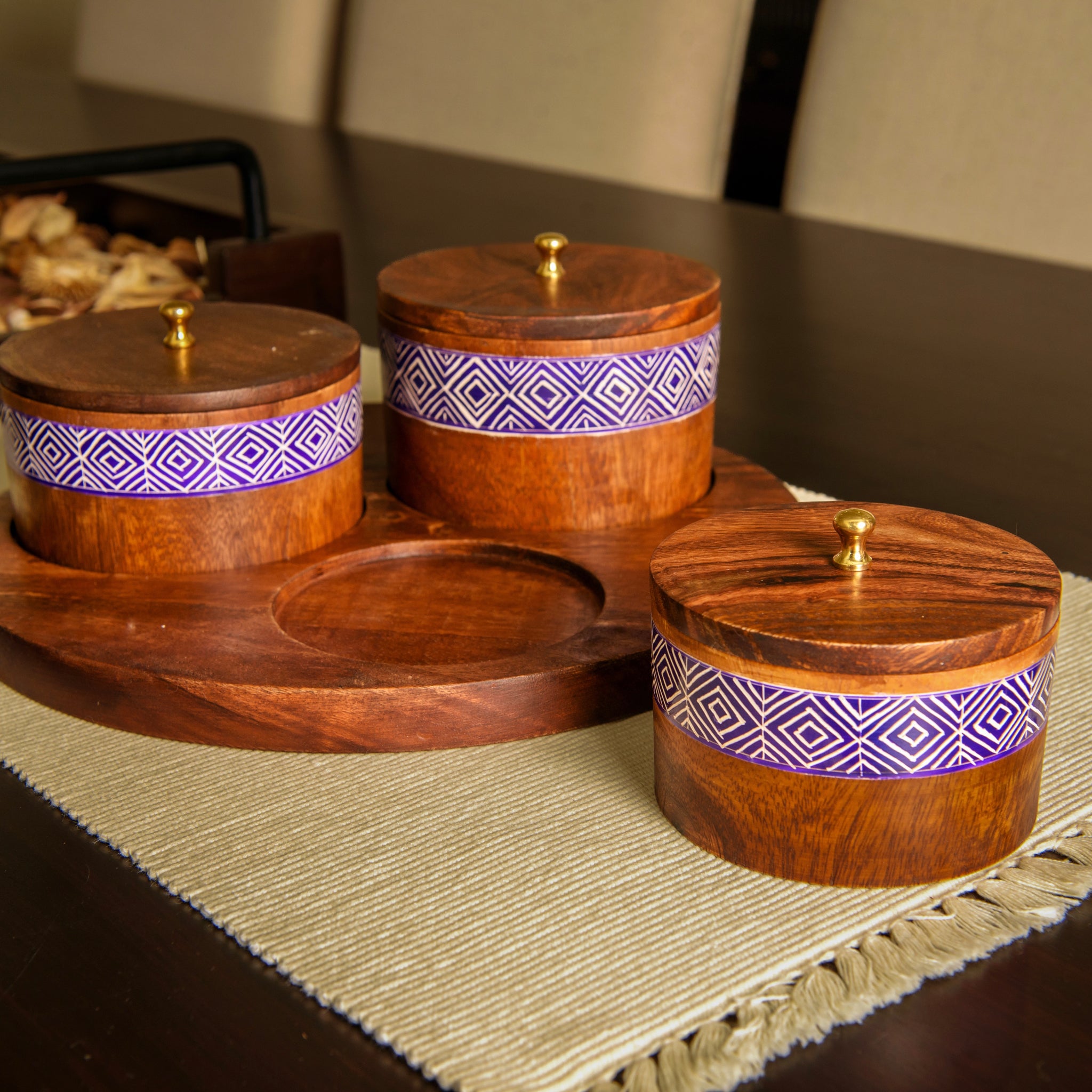 Royal Naqshi Dry Fruit Set